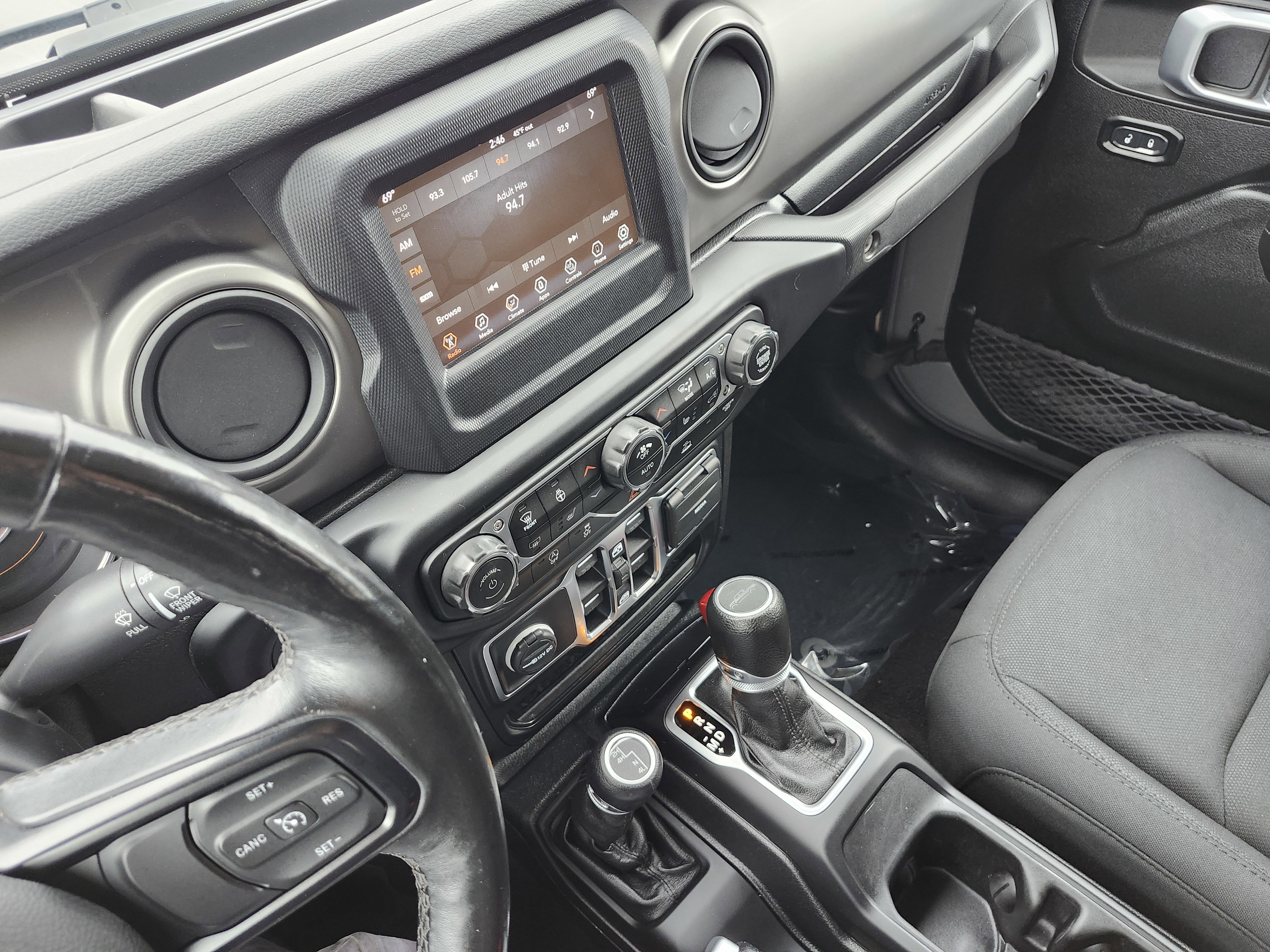 Used 2020 Jeep Gladiator Sport w/ Quick Order Package 24S image 26