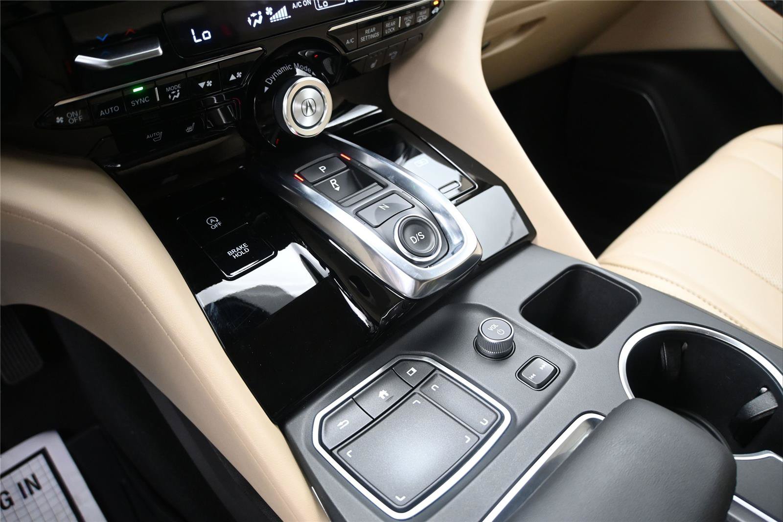 Certified 2022 Acura MDX SH-AWD w/ Technology Package image 5
