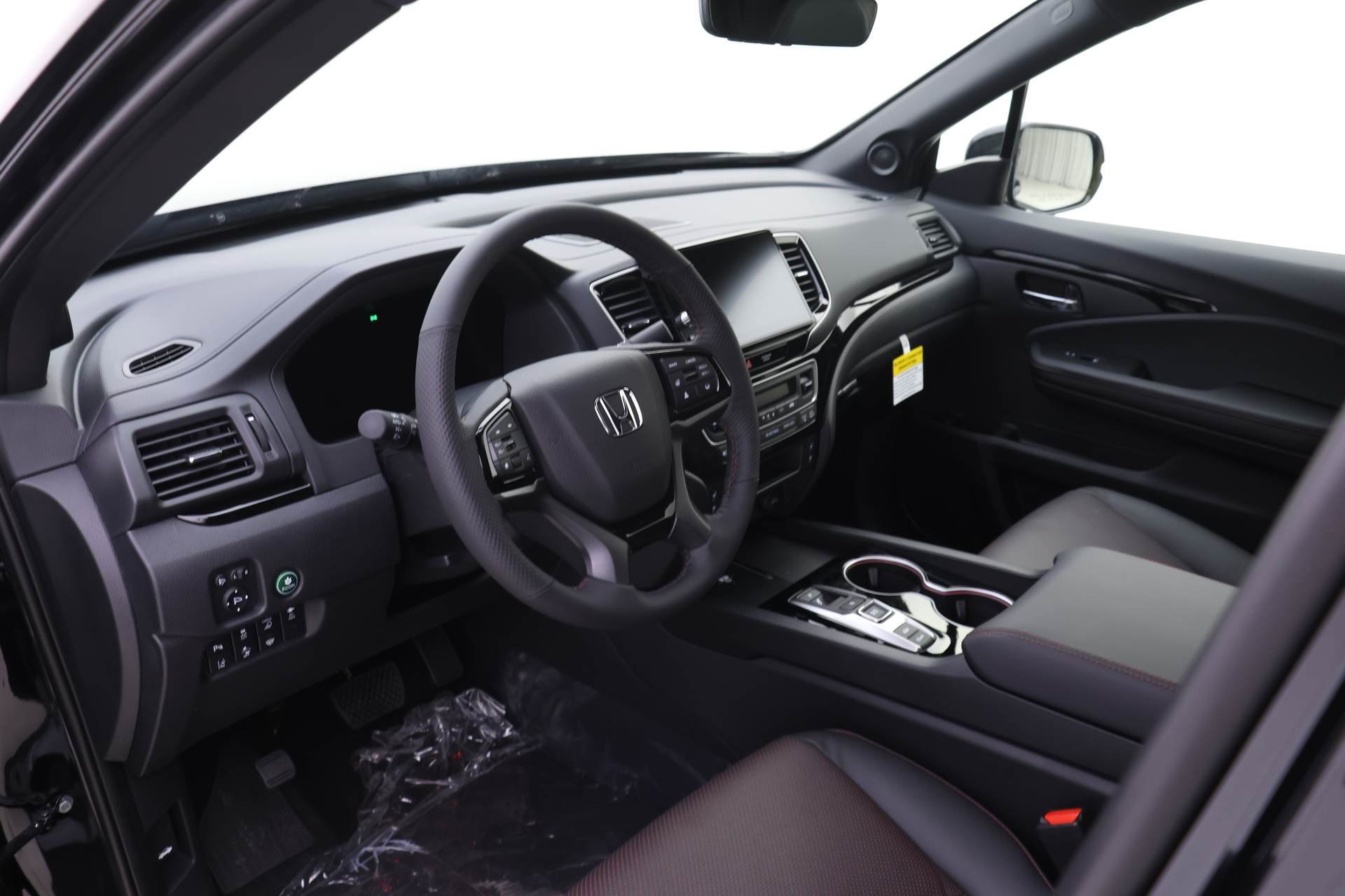 New 2026 Honda Ridgeline Black Edition image 3