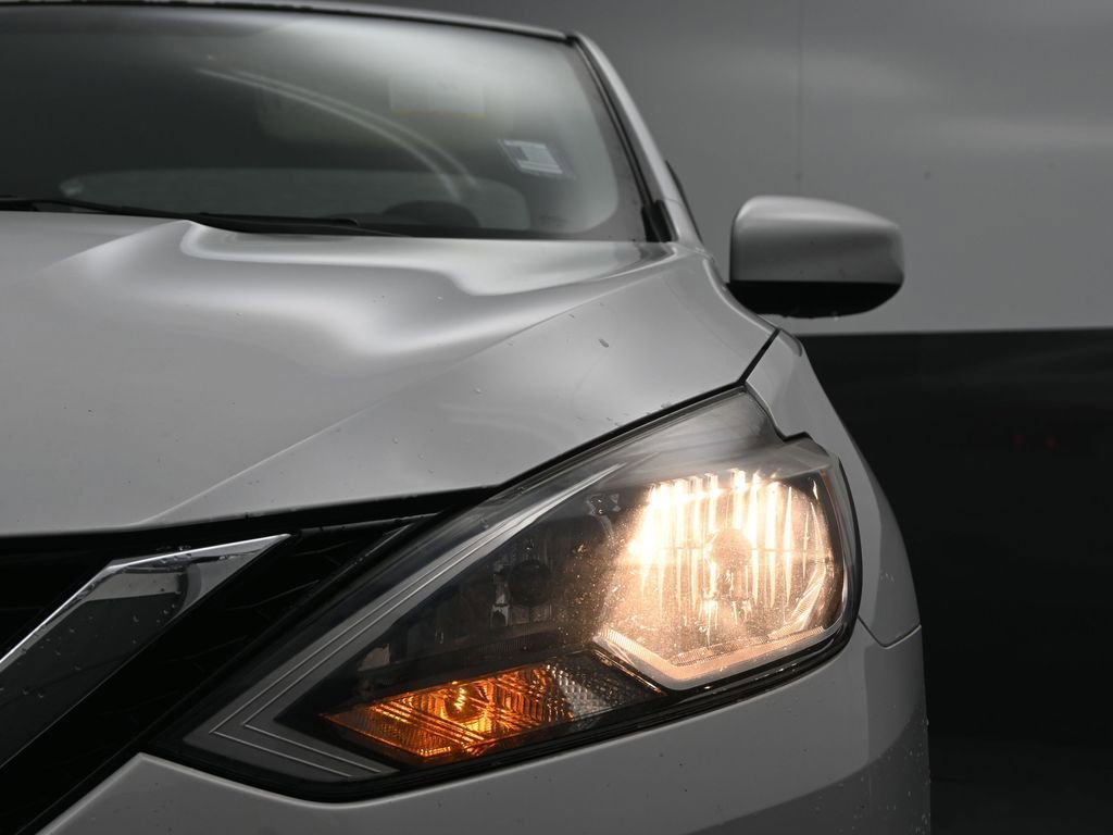 Used 2017 Nissan Sentra S FWD image 11