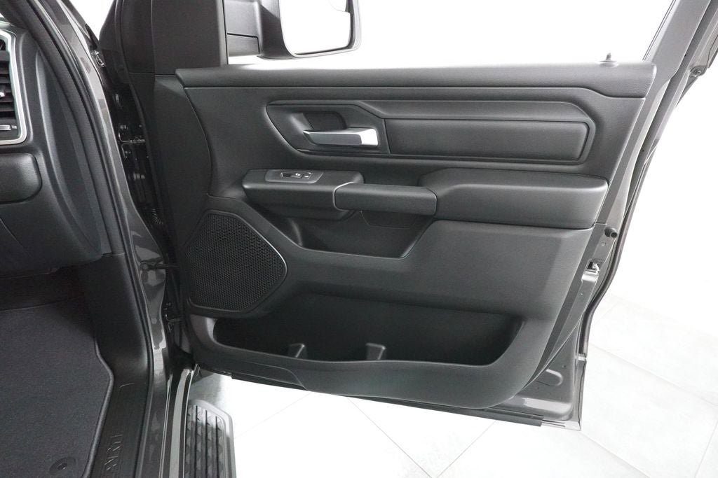 New 2026 RAM 1500 Express AWD/4WD image 28