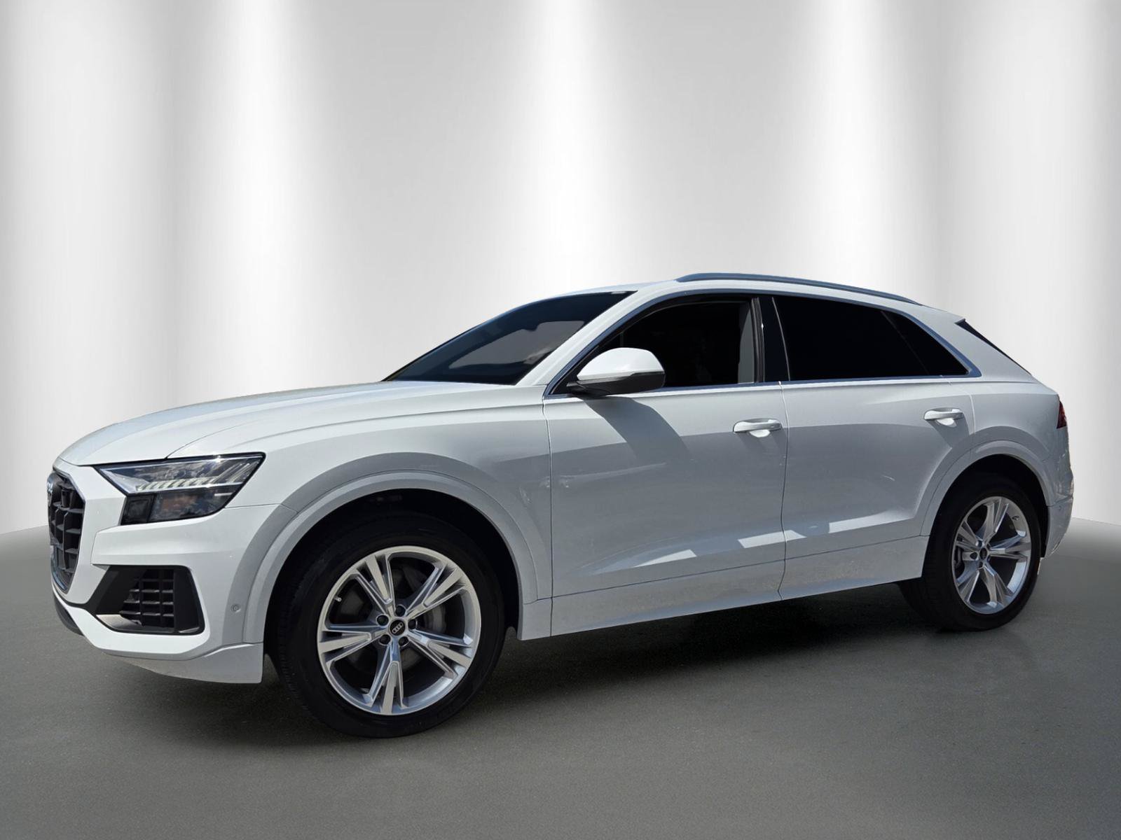 Used 2023 Audi Q8 Premium Plus AWD/4WD image 3