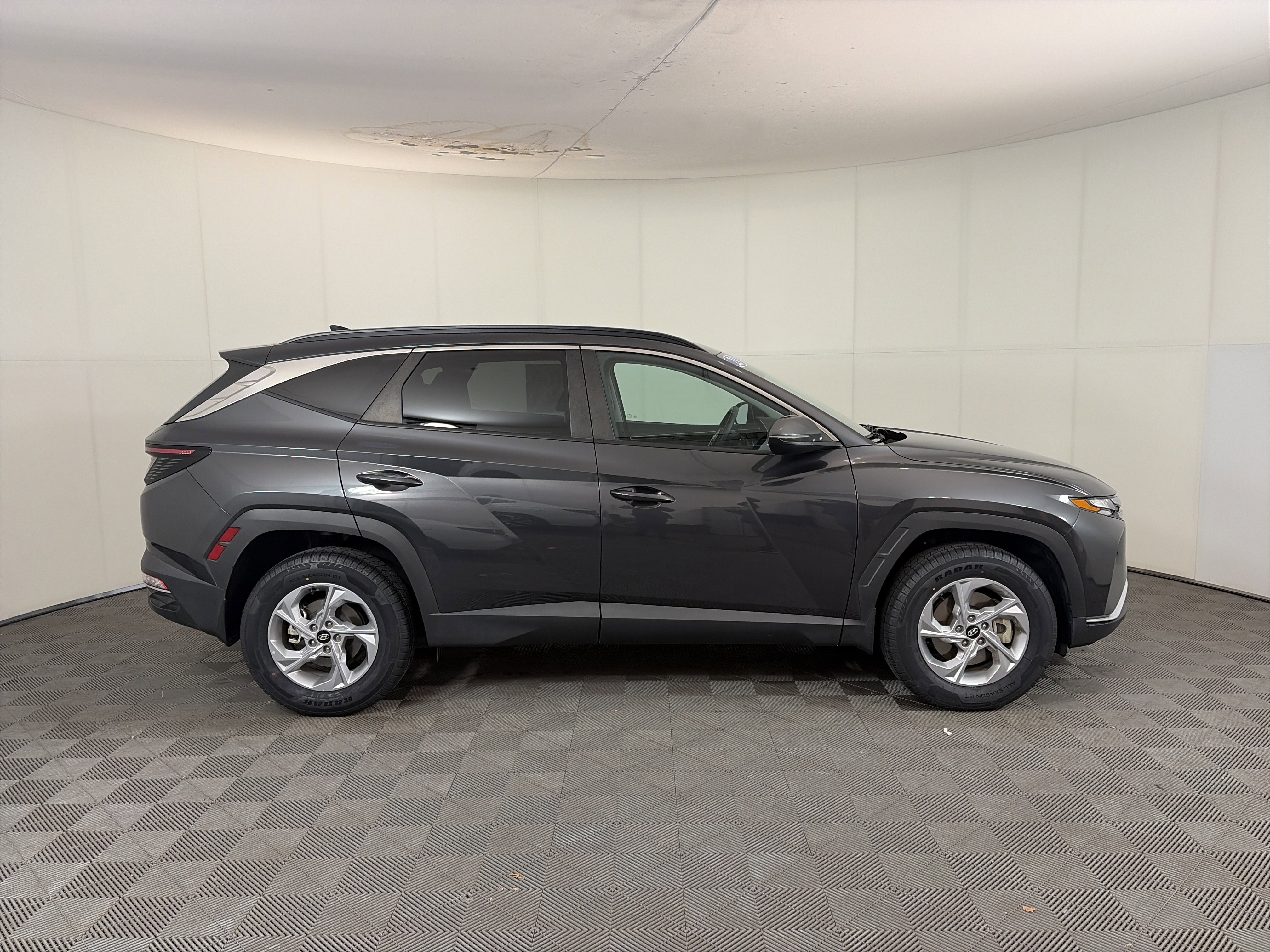 Used 2023 Hyundai Tucson SEL image 4