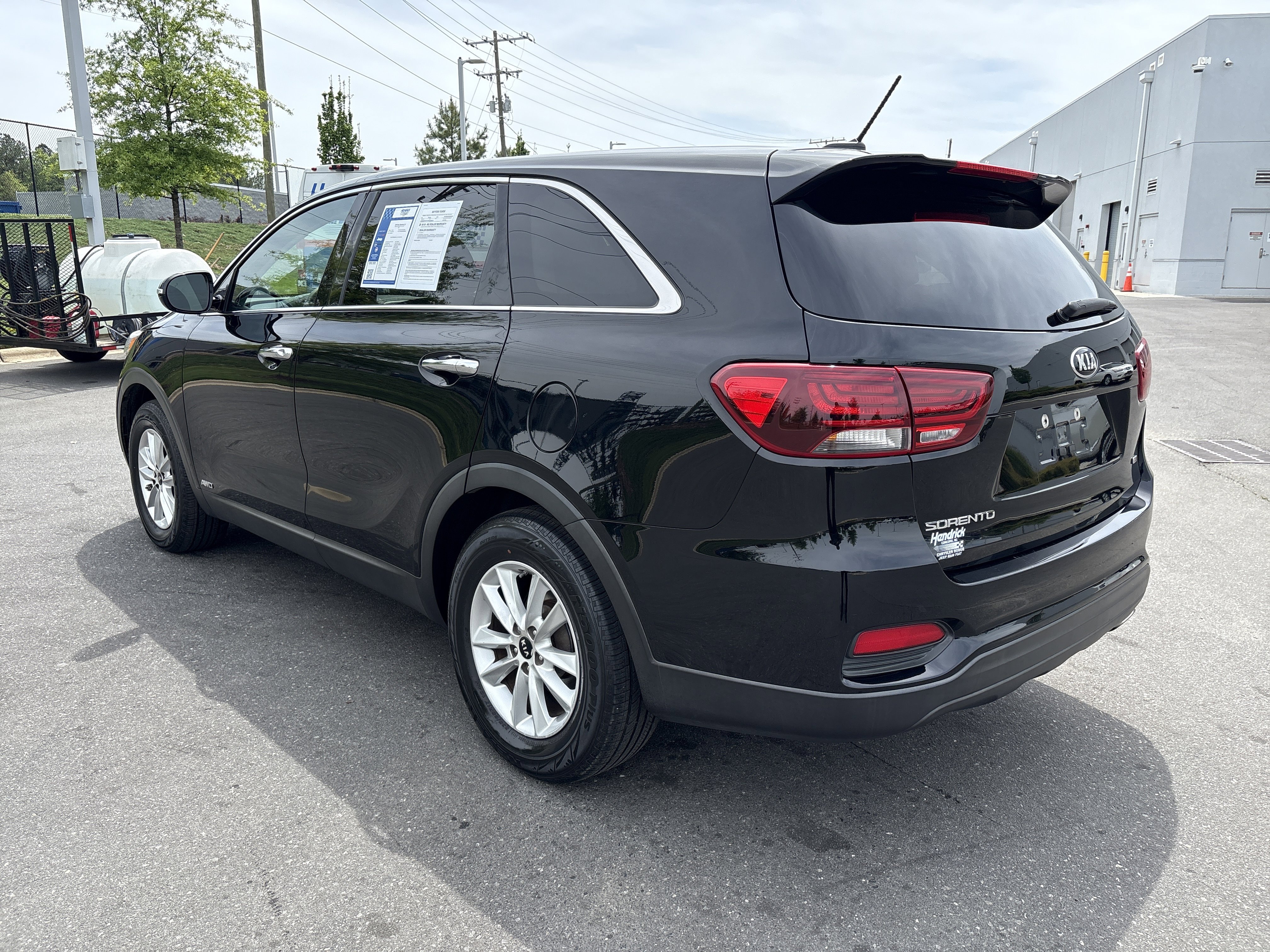 Used 2019 Kia Sorento LX image 7