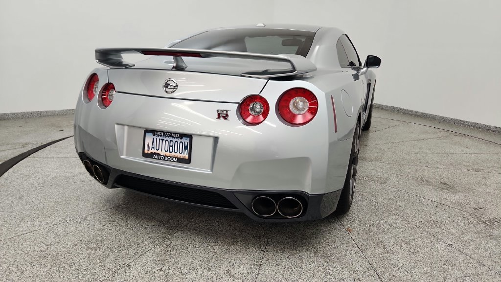 Used 2009 Nissan GT-R Premium AWD/4WD image 22