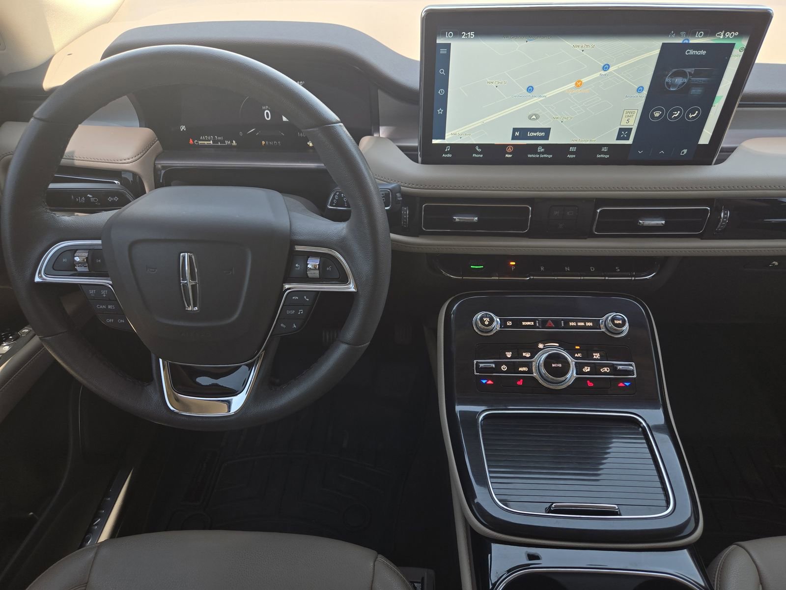 Used 2022 Lincoln Nautilus FWD w/ Premium Package image 29