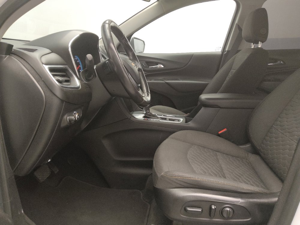 Used 2018 Chevrolet Equinox LT image 17