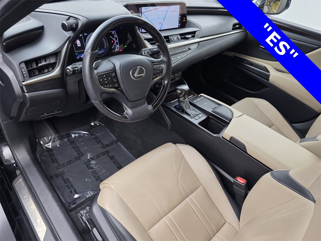 Used 2019 Lexus ES 300h image 10