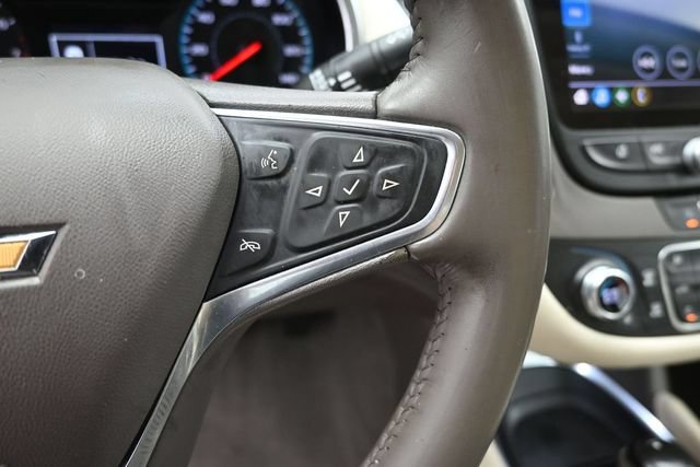 Used 2020 Chevrolet Malibu LT w/ Leather Package FWD image 3