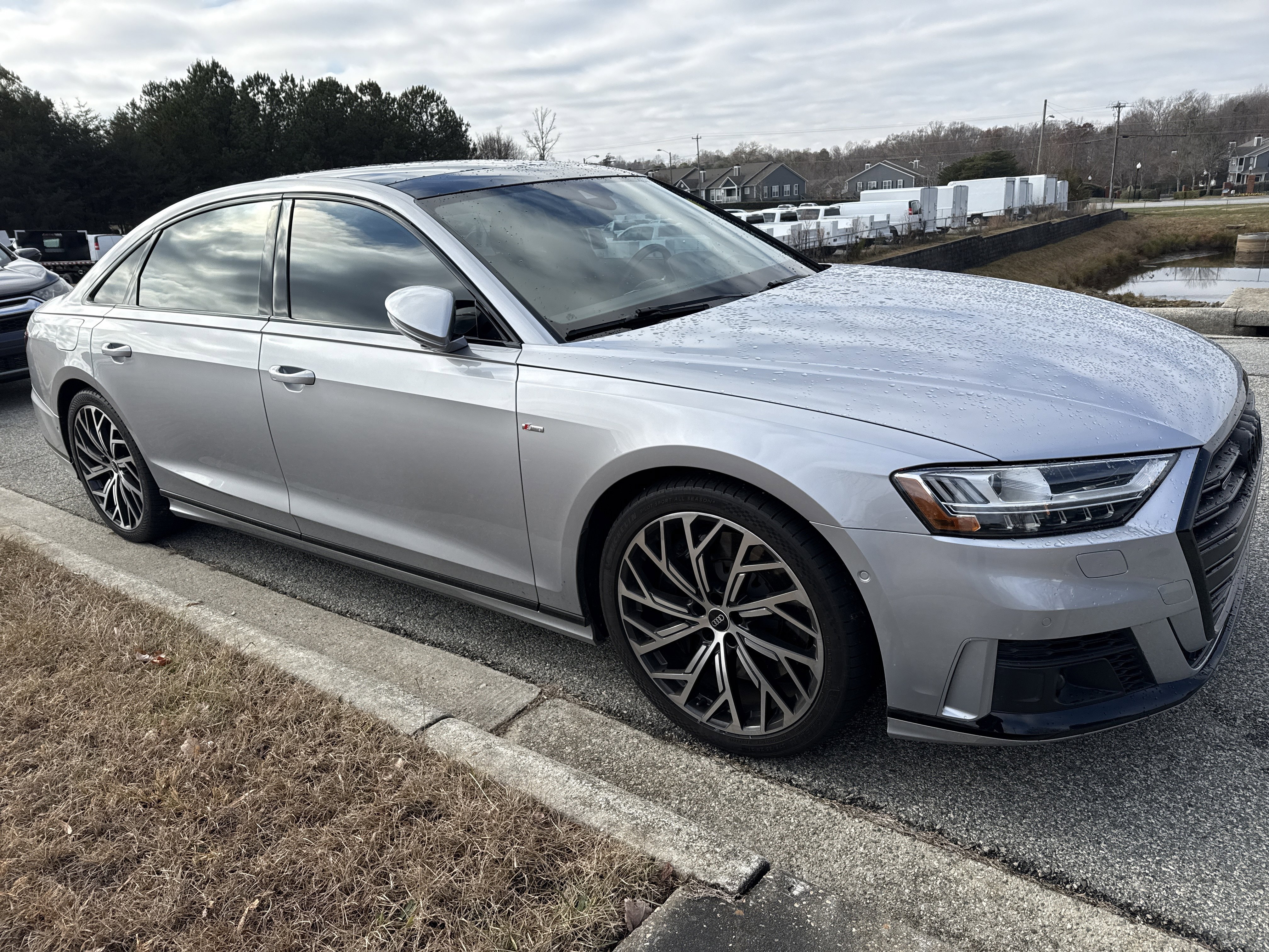 Used 2021 Audi A8 L 4.0T w/ Executive Plus Package image 2
