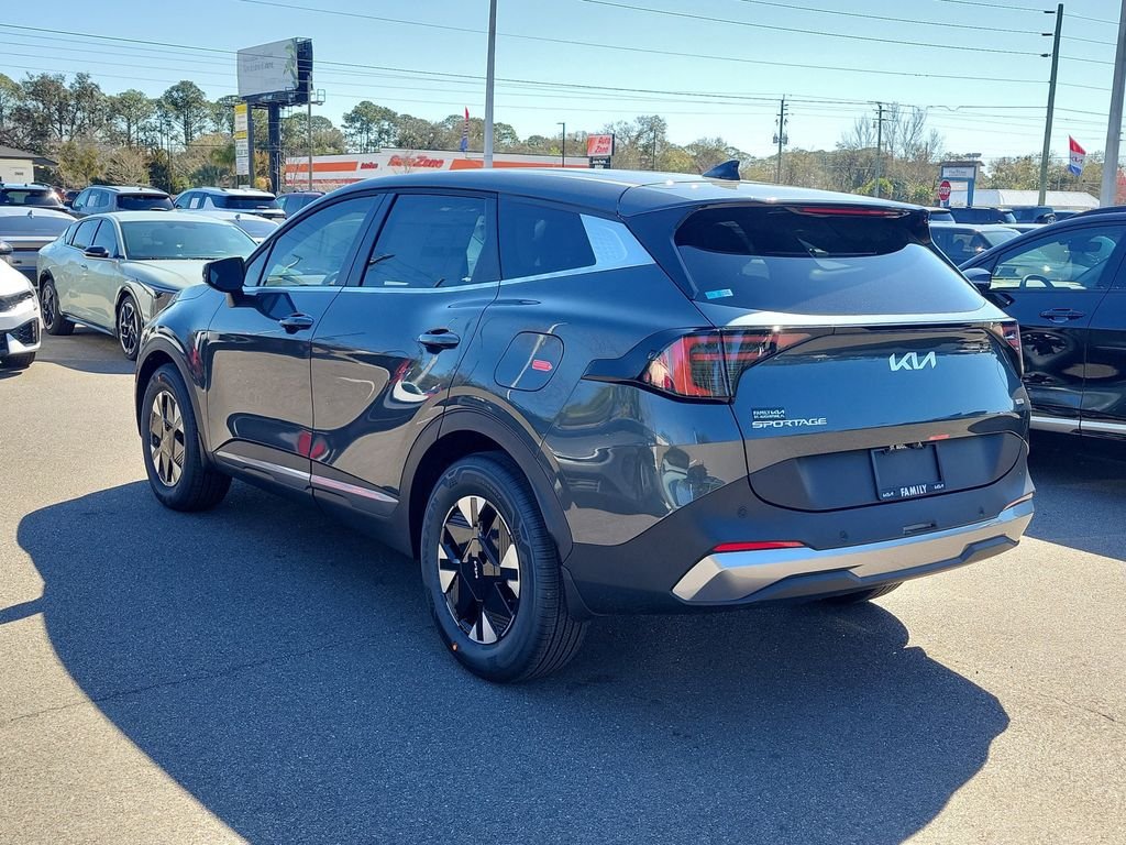 New 2026 Kia Sportage LX FWD image 4