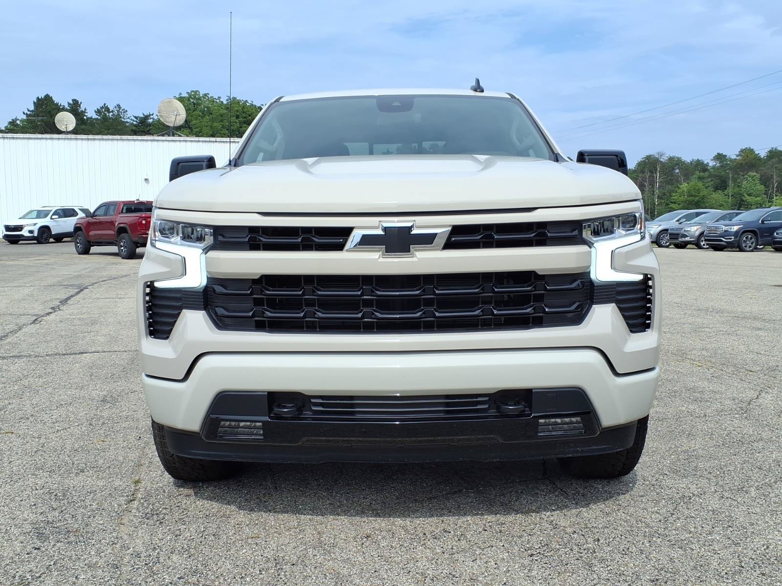 New 2026 Chevrolet Silverado 1500 RST AWD/4WD image 2