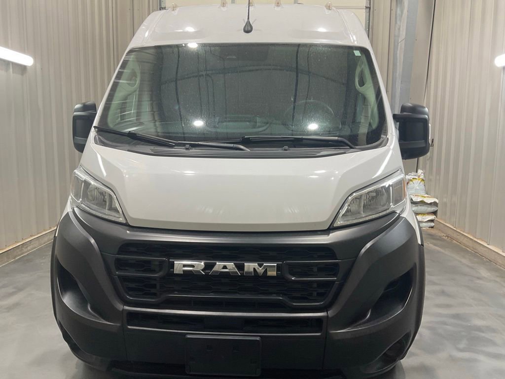 Used 2023 RAM ProMaster 2500 FWD image 3