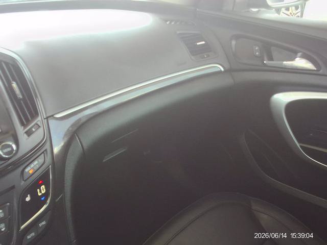 Used 2016 Buick Regal FWD image 12