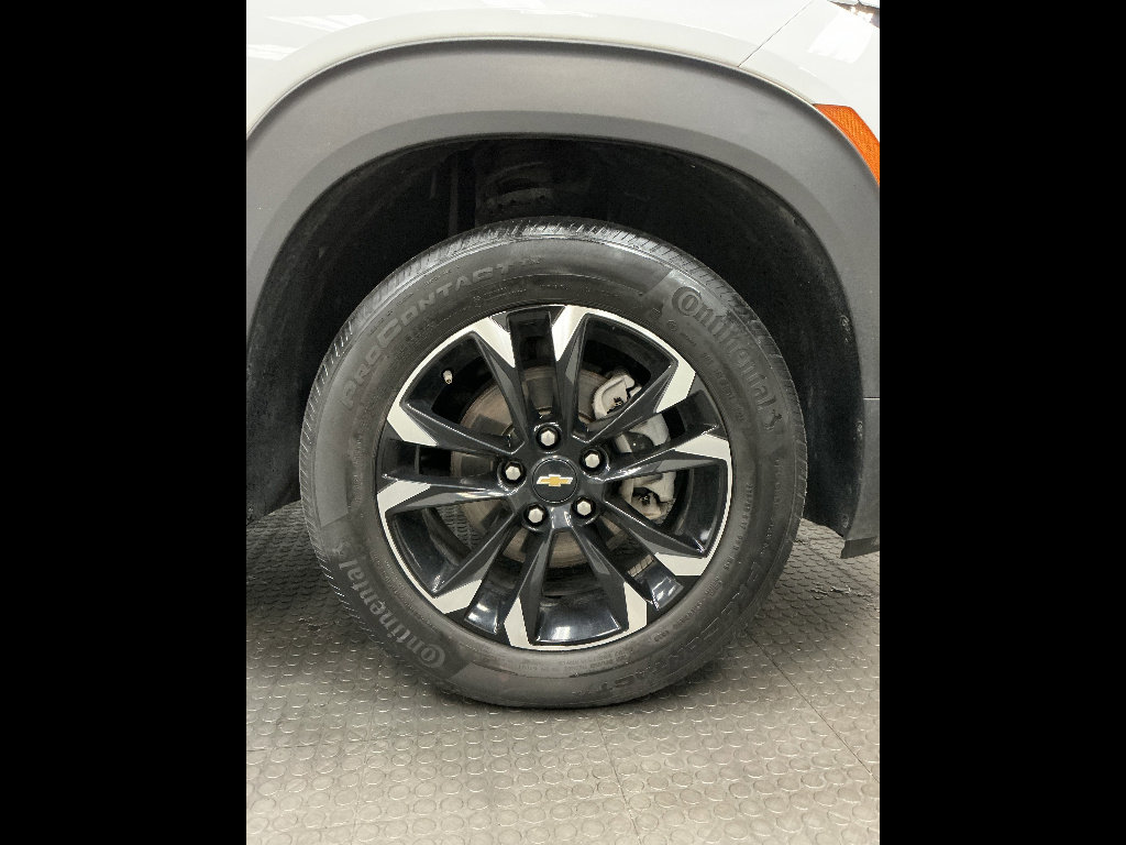 Used 2022 Chevrolet TrailBlazer LT w/ Convenience Package FWD image 37