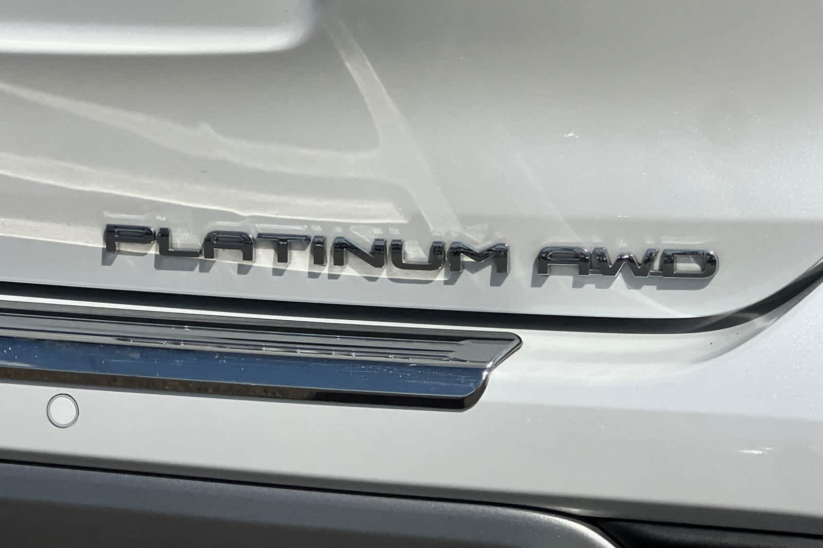 Used 2023 Toyota Highlander Platinum AWD/4WD image 34