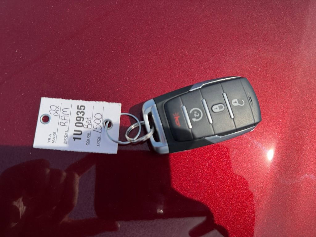 Used 2022 RAM 1500 Big Horn AWD/4WD image 32