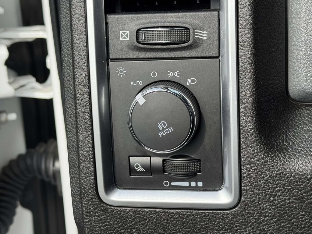 Used 2020 RAM 1500 Warlock AWD/4WD image 27