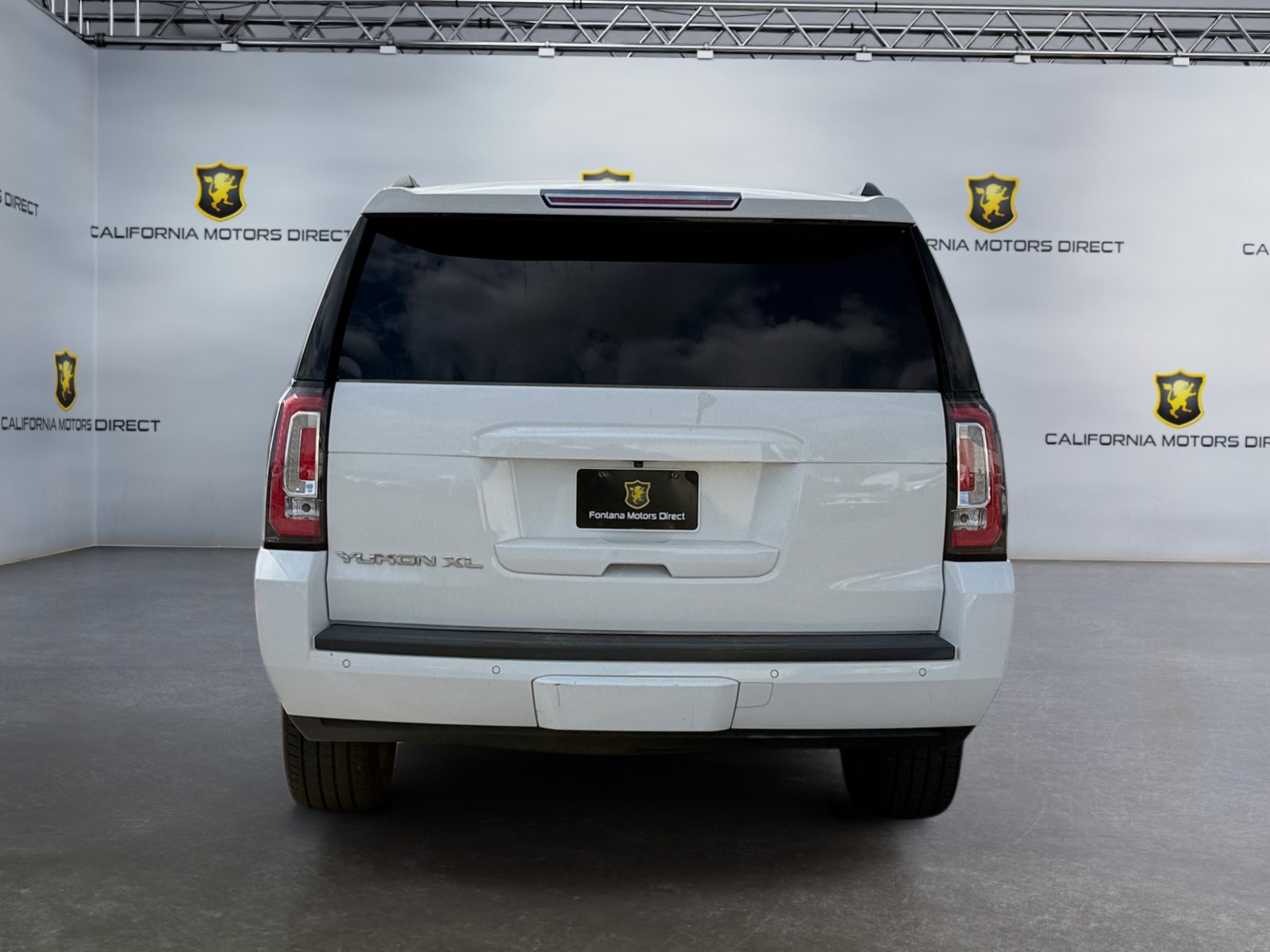 Used 2020 GMC Yukon XL SLE w/ SLE Value Package RWD image 4