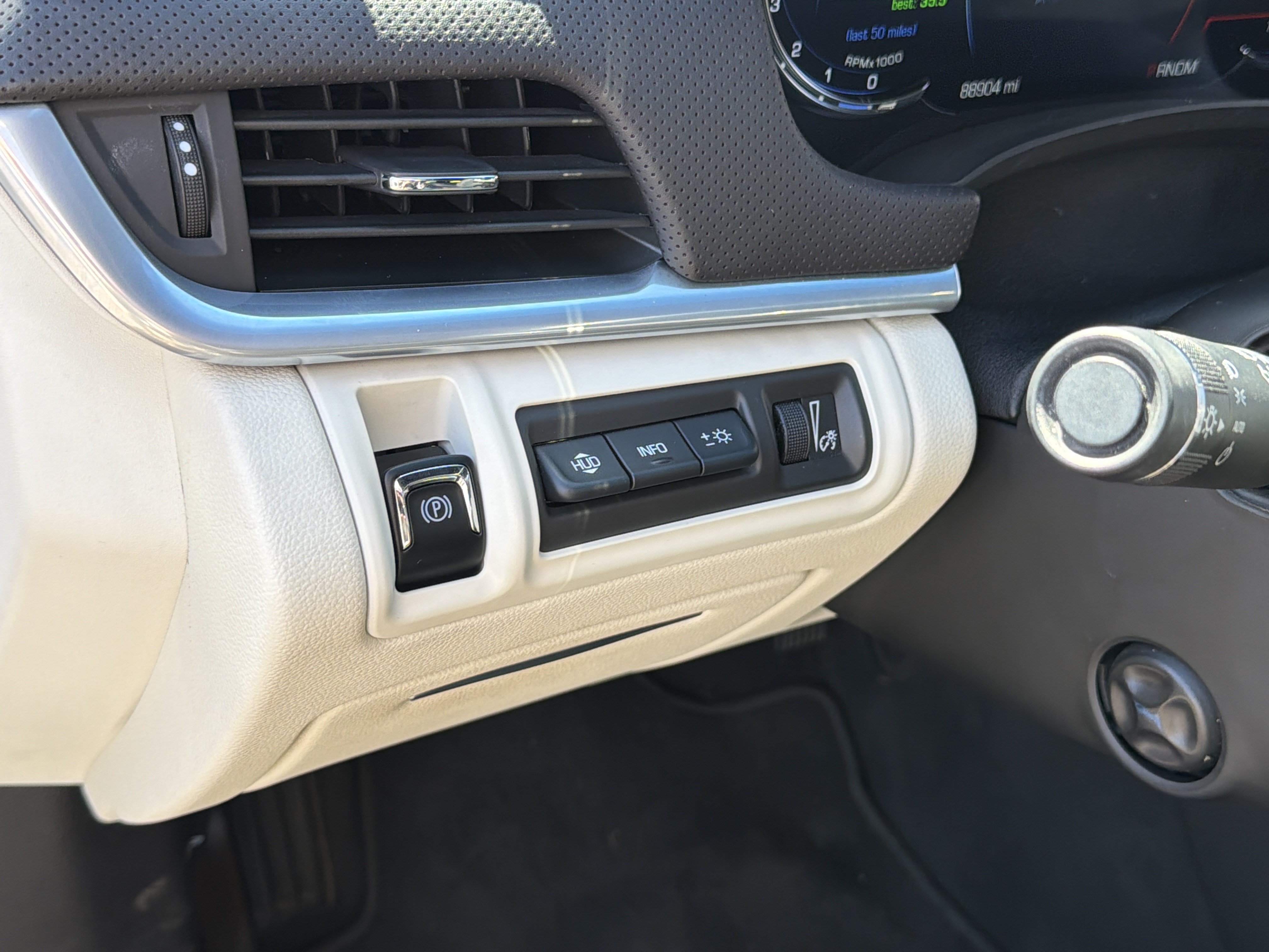 Used 2016 Cadillac XTS Platinum FWD image 13