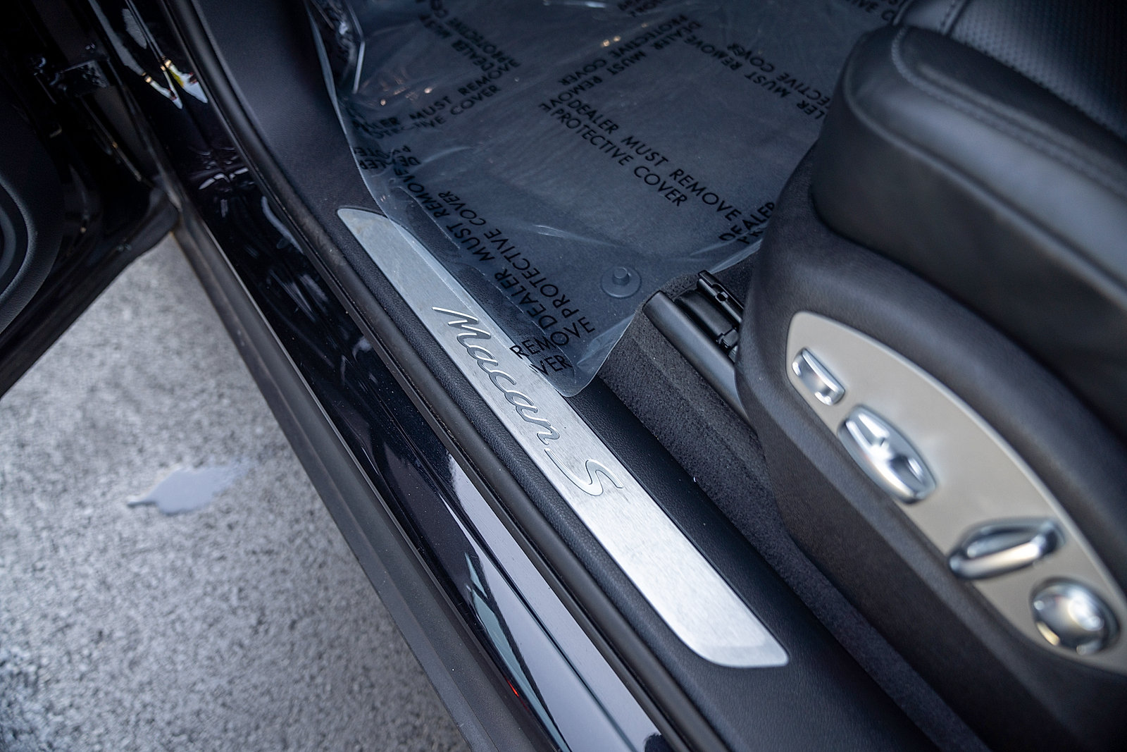 Certified 2026 Porsche Macan S AWD/4WD image 20