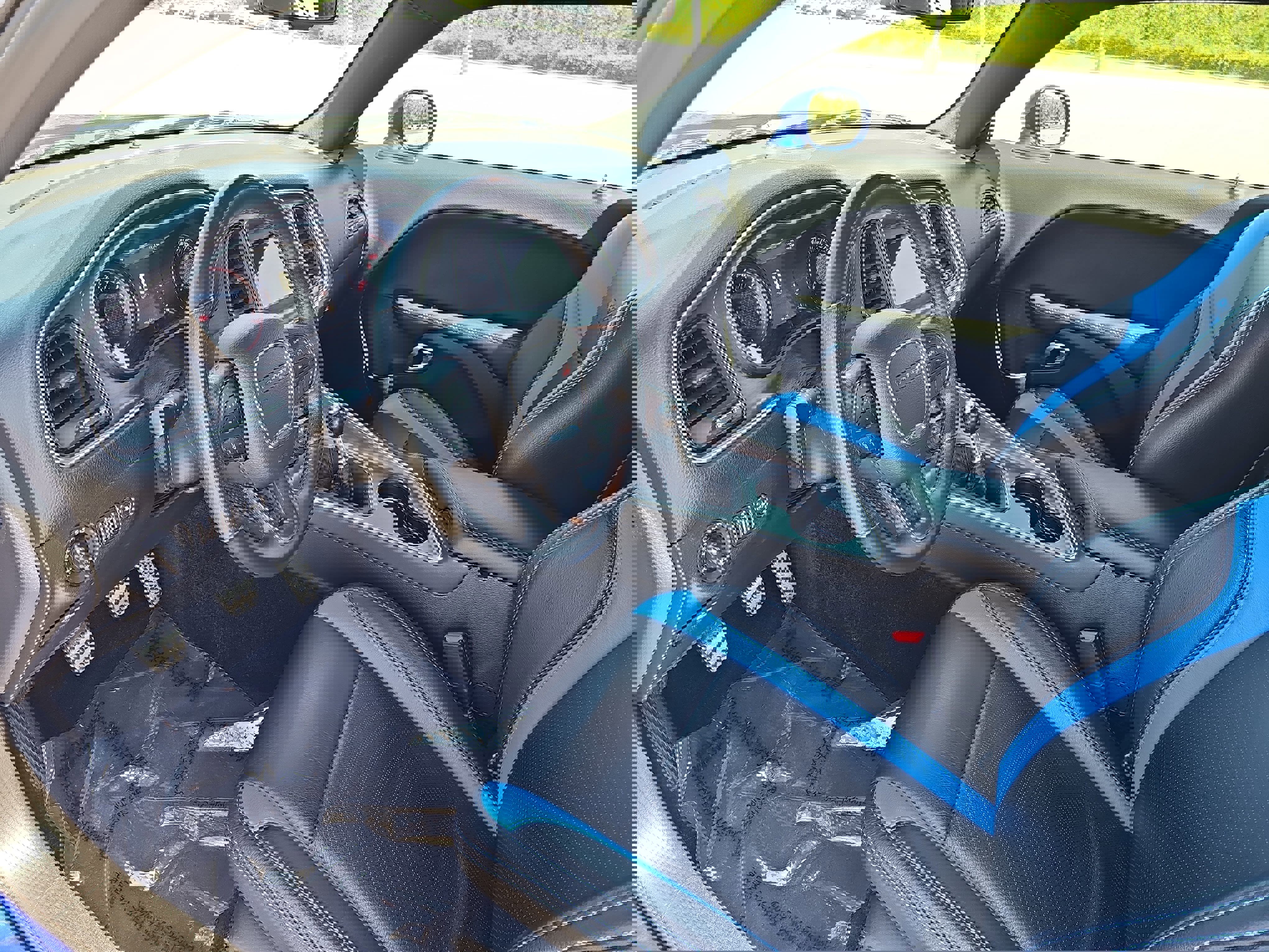 Used 2018 Dodge Challenger R/T w/ Blacktop Package RWD image 14