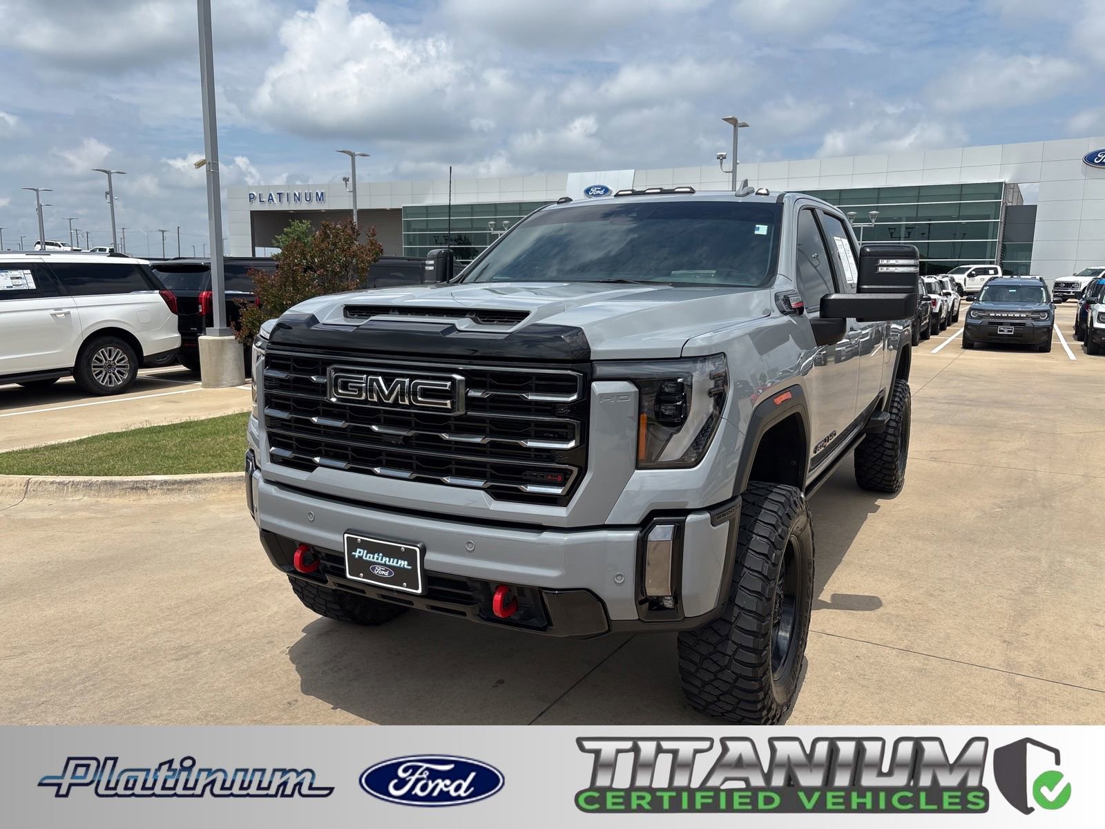 Used 2024 GMC Sierra 2500 AT4 w/ AT4 Premium Plus Package AWD/4WD image 1