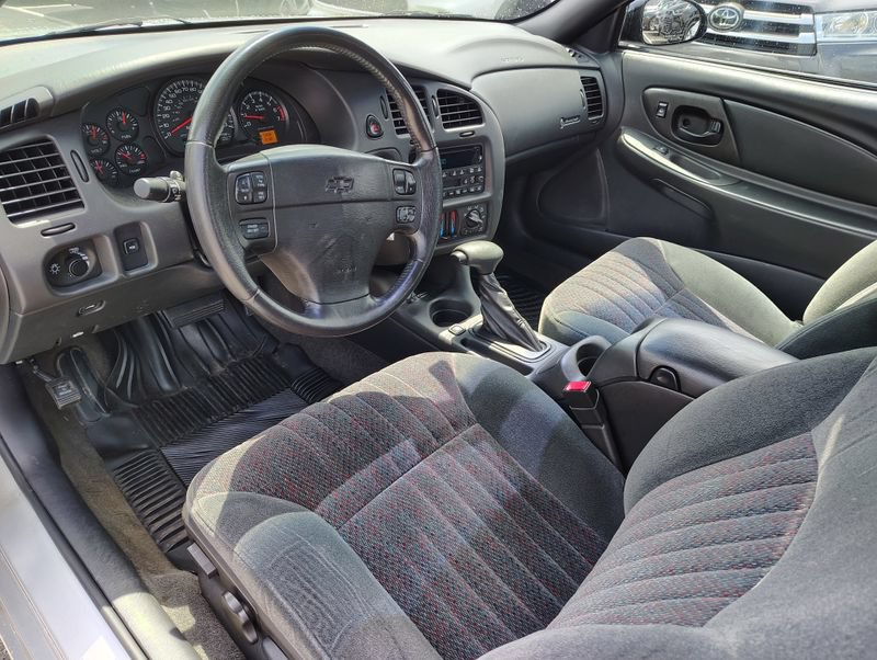 Used 2003 Chevrolet Monte Carlo SS w/ Mirror Group FWD image 11