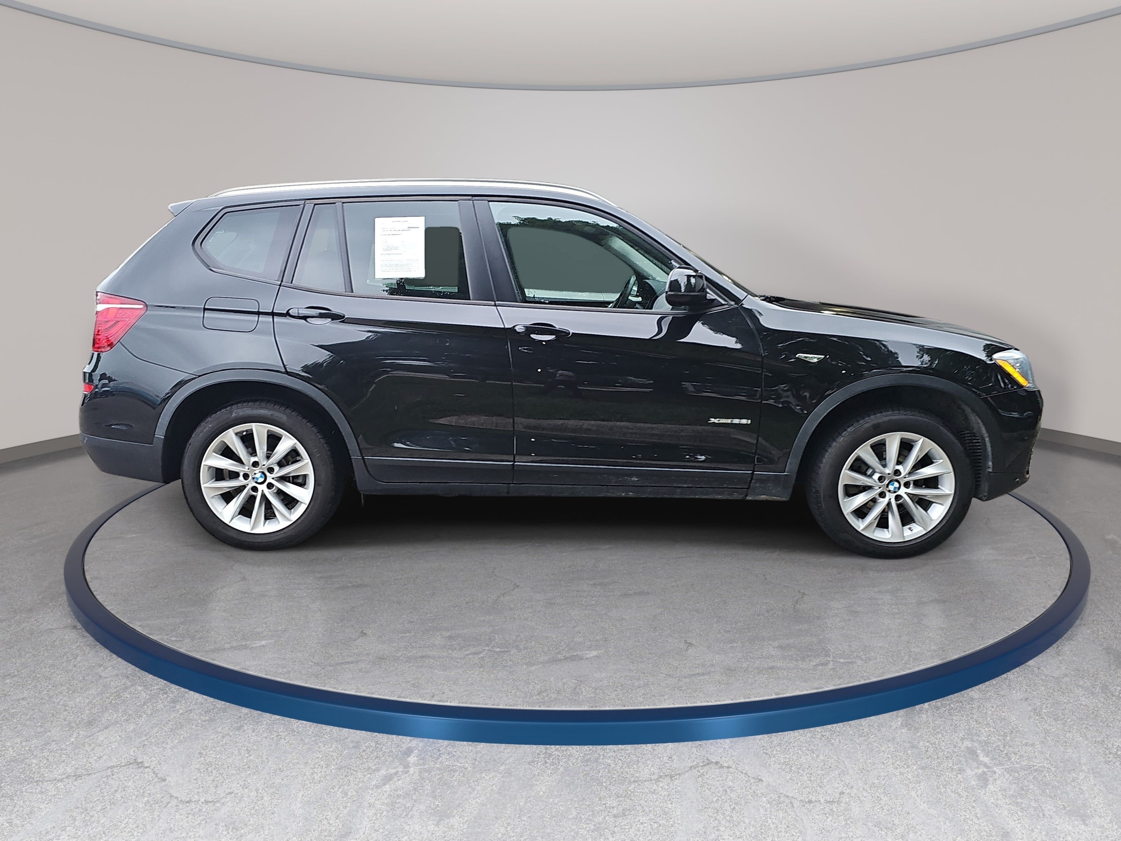 Used 2017 BMW X3 xDrive28i AWD/4WD image 4