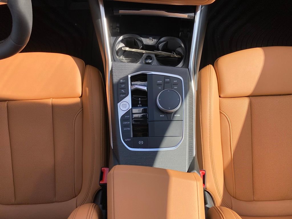 New 2026 BMW 330i xDrive Sedan w/ M Sport Package image 10