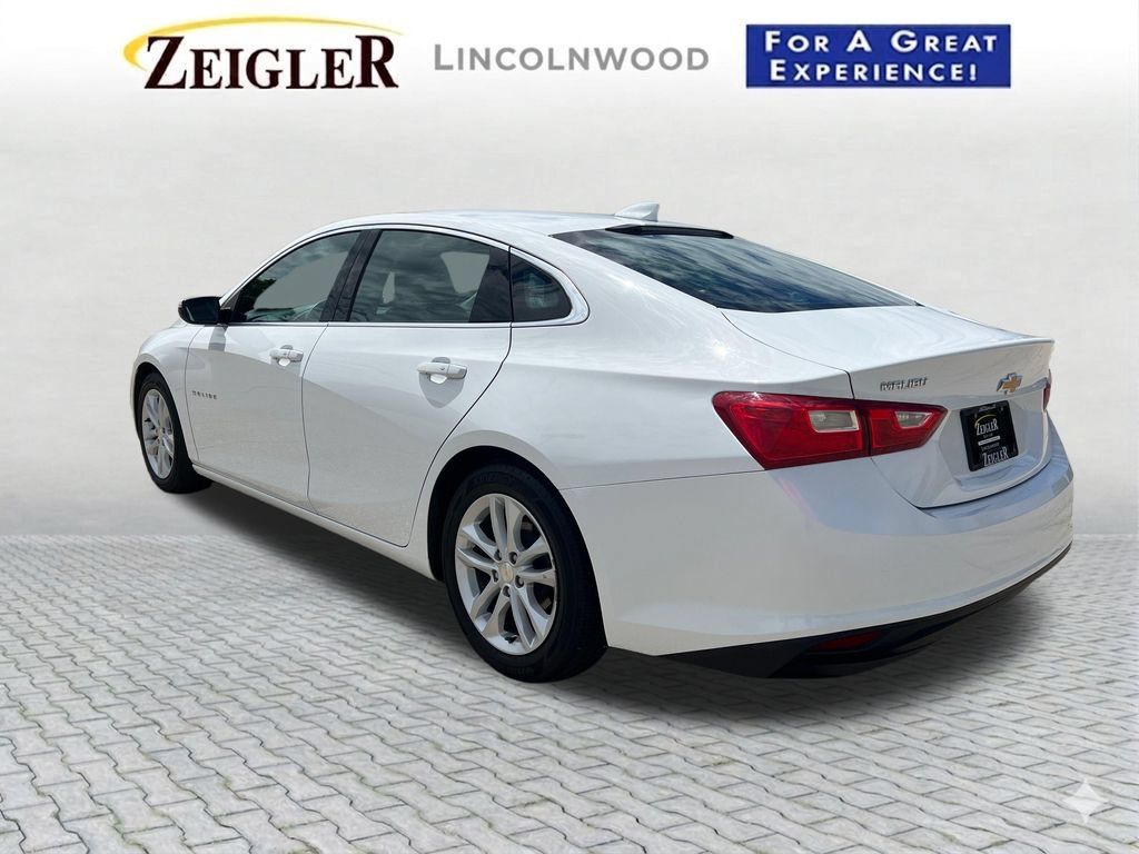 Used 2017 Chevrolet Malibu LT FWD image 4
