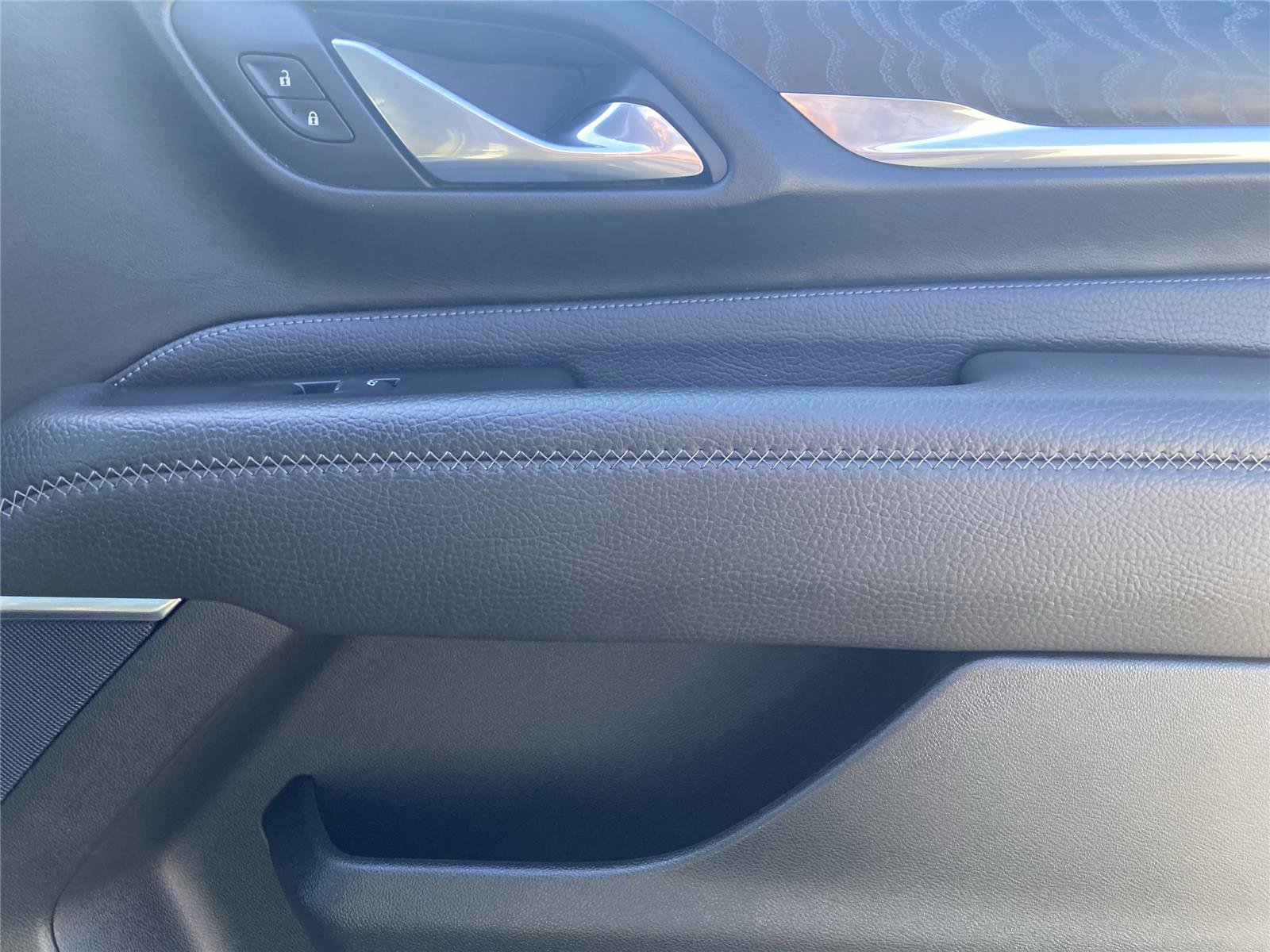 Used 2023 GMC Yukon Denali image 30