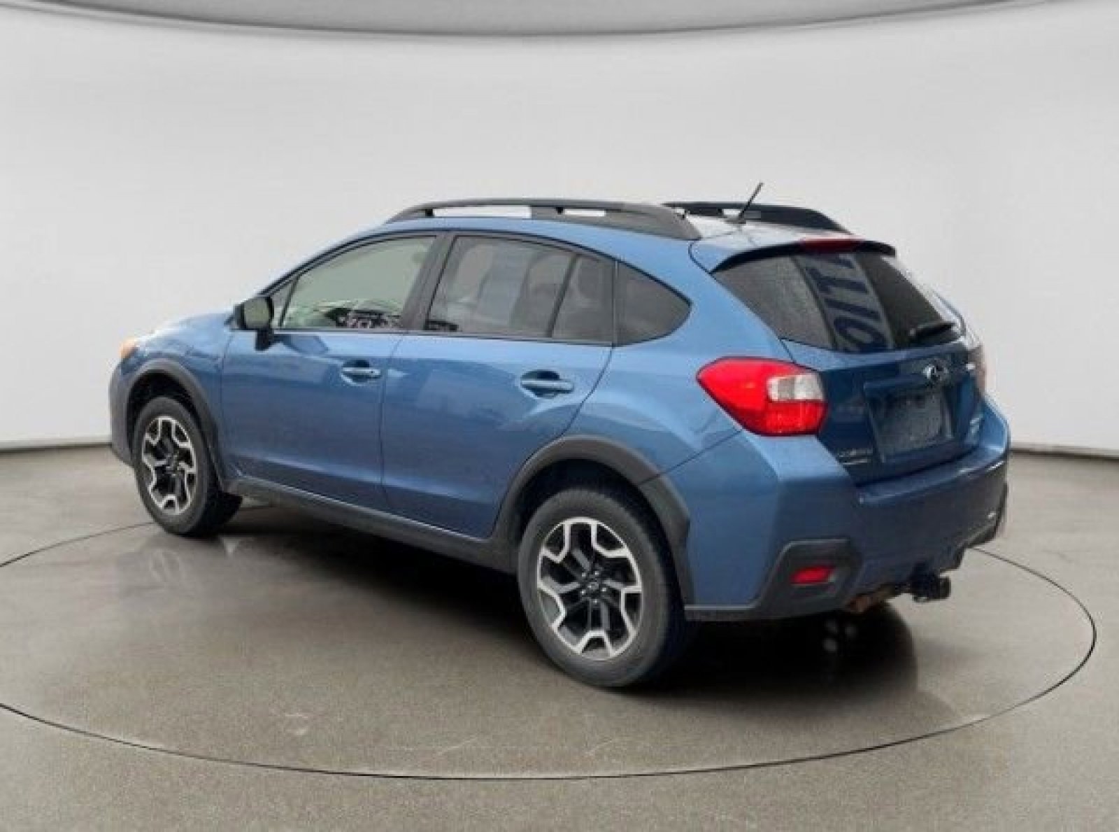 Used 2017 Subaru Crosstrek 2.0i Premium image 6