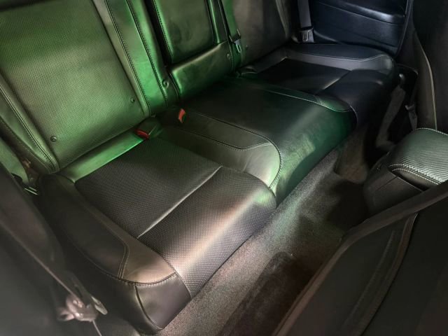 Used 2015 Dodge Challenger R/T Plus RWD image 29