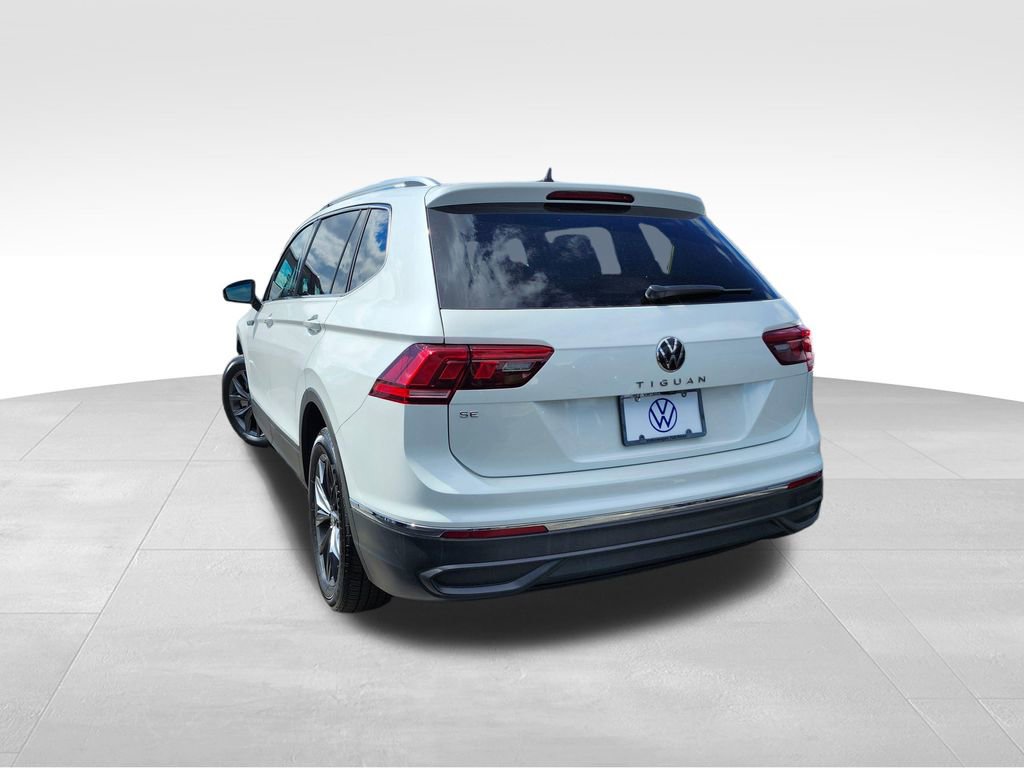 Certified 2023 Volkswagen Tiguan SE image 3