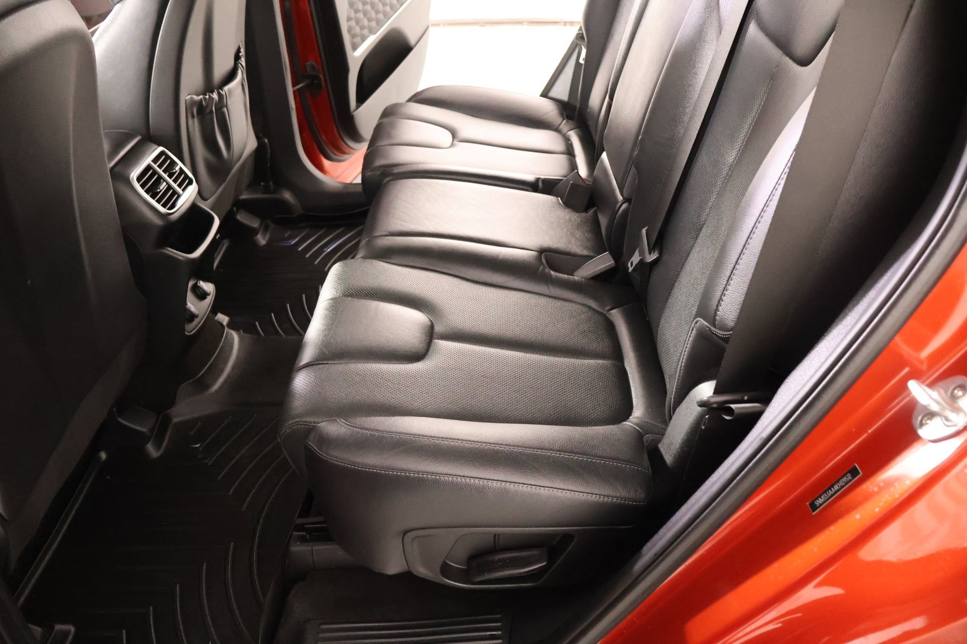 Used 2019 Hyundai Santa Fe Limited FWD image 12