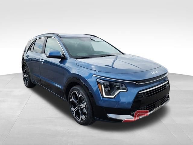 New 2025 Kia Niro SX Touring