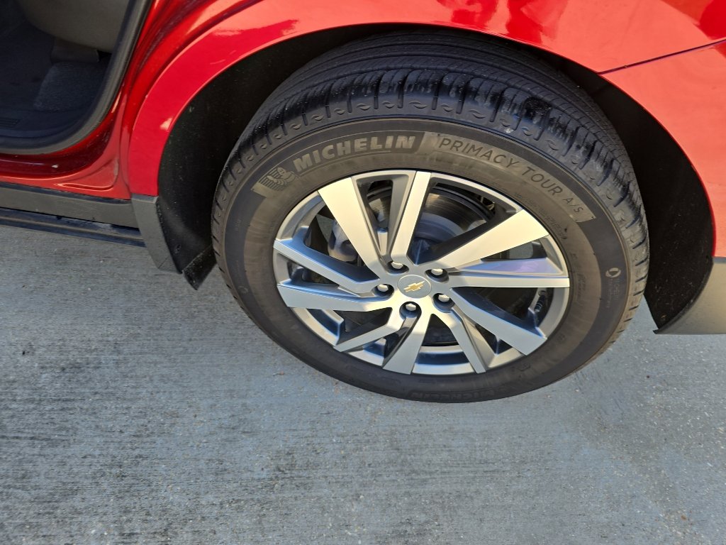 Used 2024 Chevrolet Equinox Premier FWD image 12
