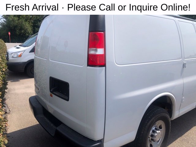 Used 2019 Chevrolet Express 2500 w/ Driver Convenience Package RWD image 4