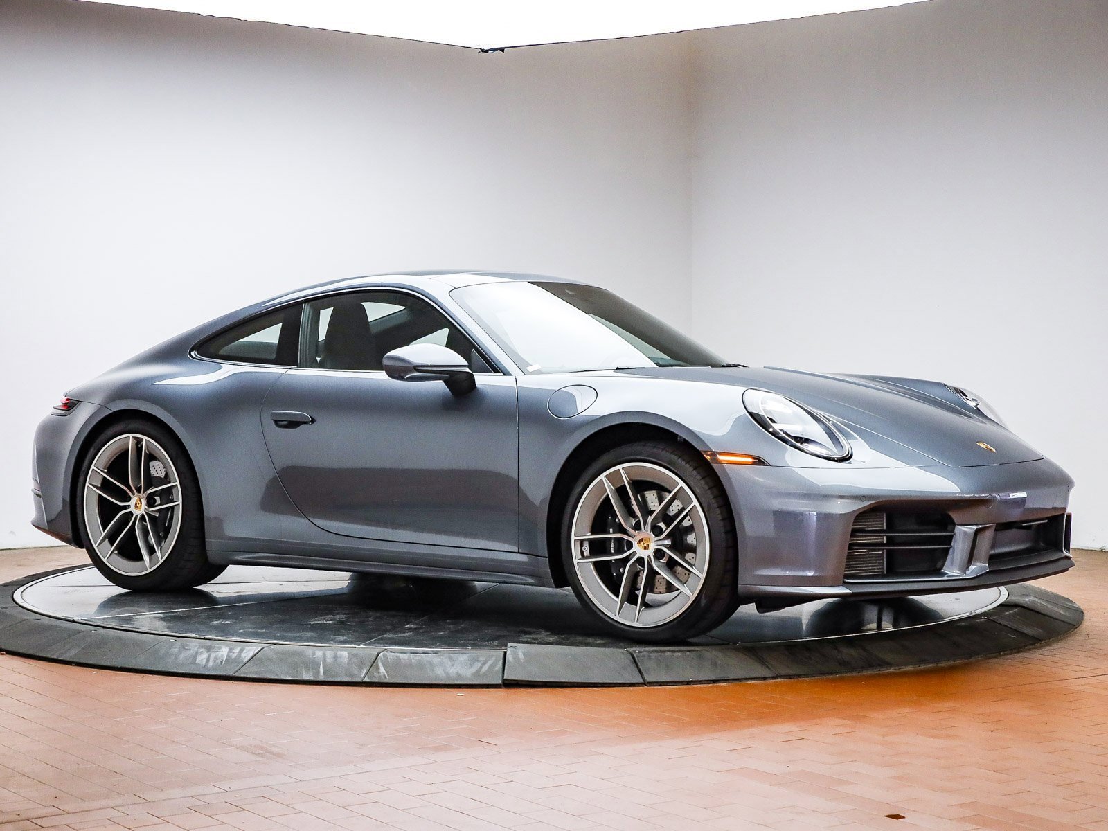 Used 2025 Porsche 911 Carrera T image 15