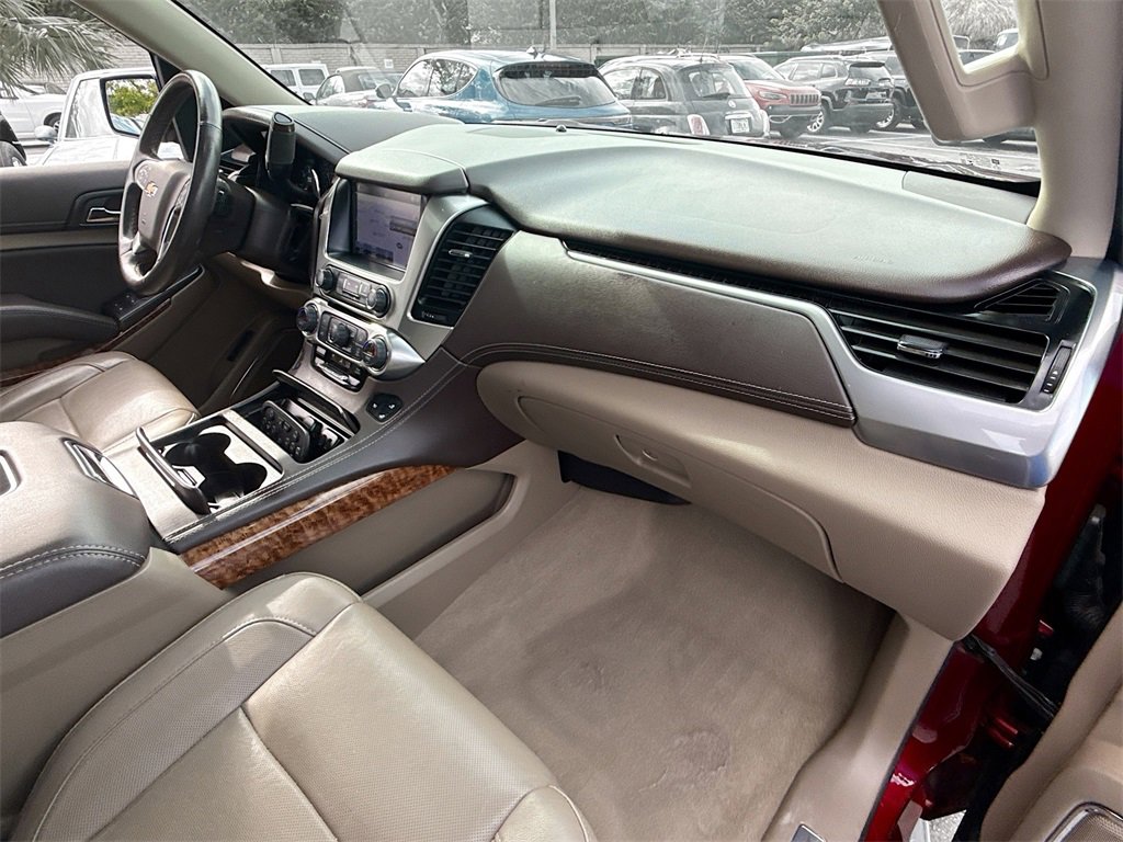 Used 2020 Chevrolet Suburban Premier image 38