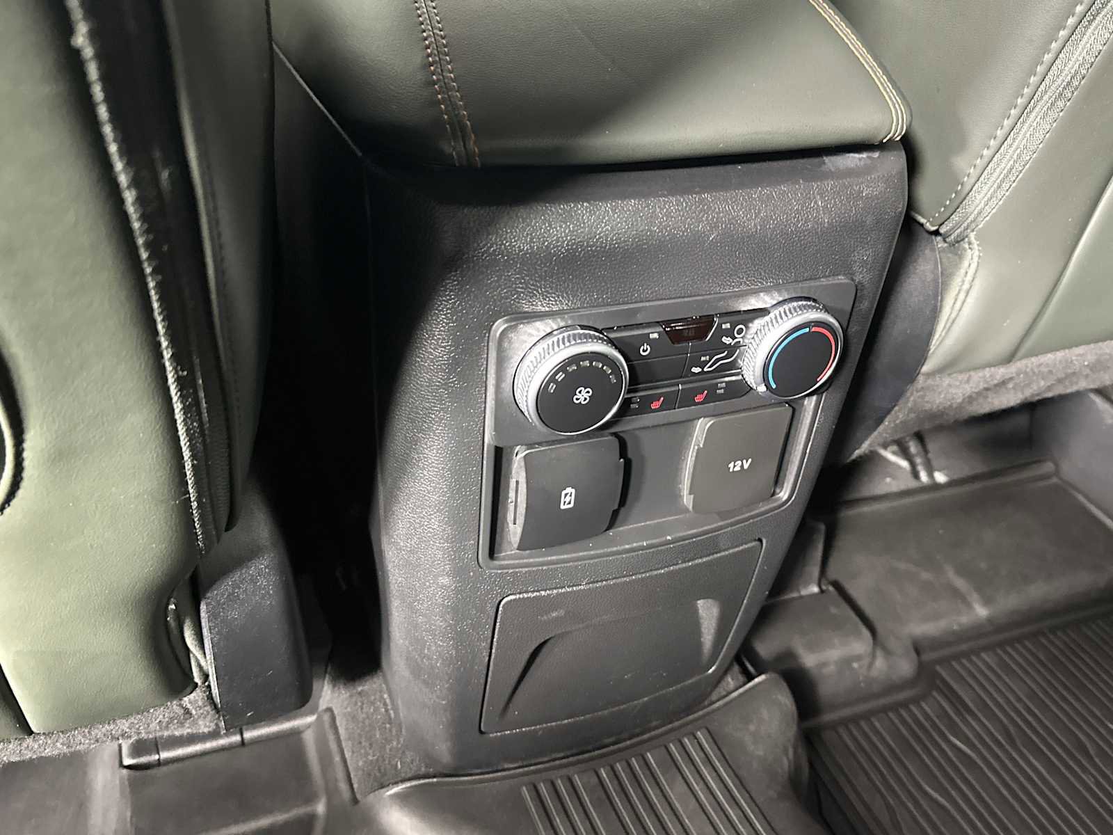 Used 2022 Ford Explorer Timberline image 26