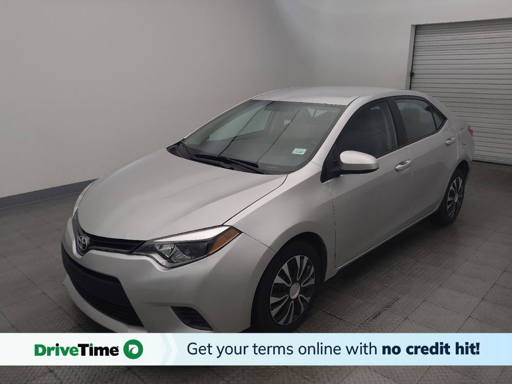 Used 2015 Toyota Corolla LE FWD image 1