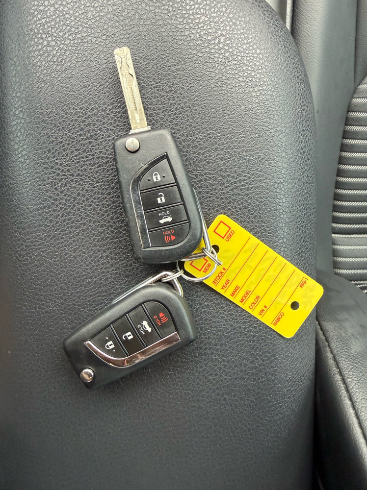 Used 2022 Toyota Camry SE image 40