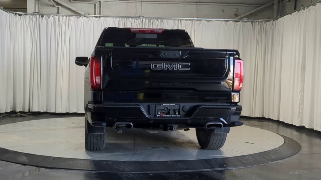 Used 2025 GMC Sierra 1500 Denali Ultimate AWD/4WD image 9