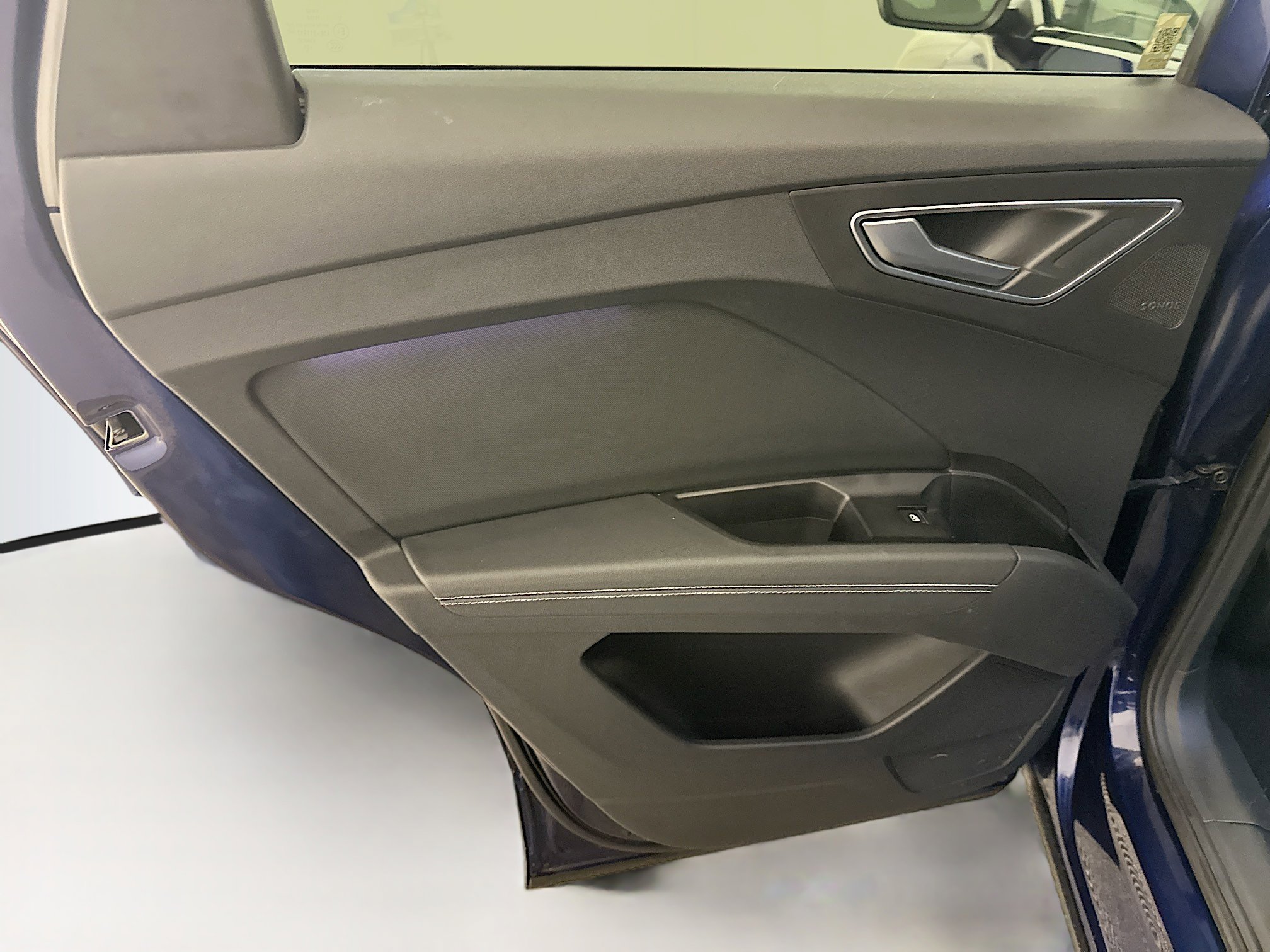 Used 2022 Audi Q4 e-tron Prestige image 28