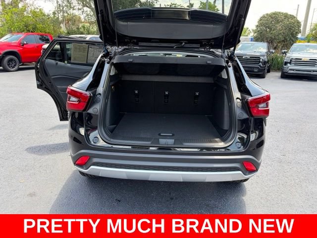 Certified 2026 Chevrolet Trax LT w/ LT Convenience Package FWD image 16
