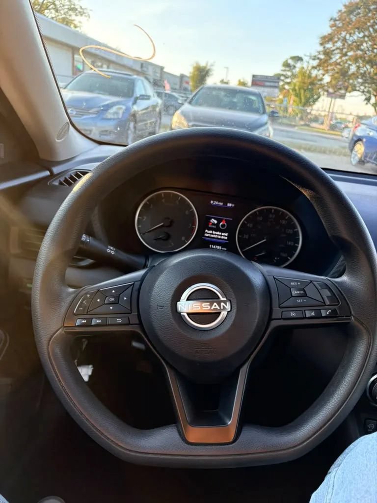 Used 2024 Nissan Sentra S FWD image 9