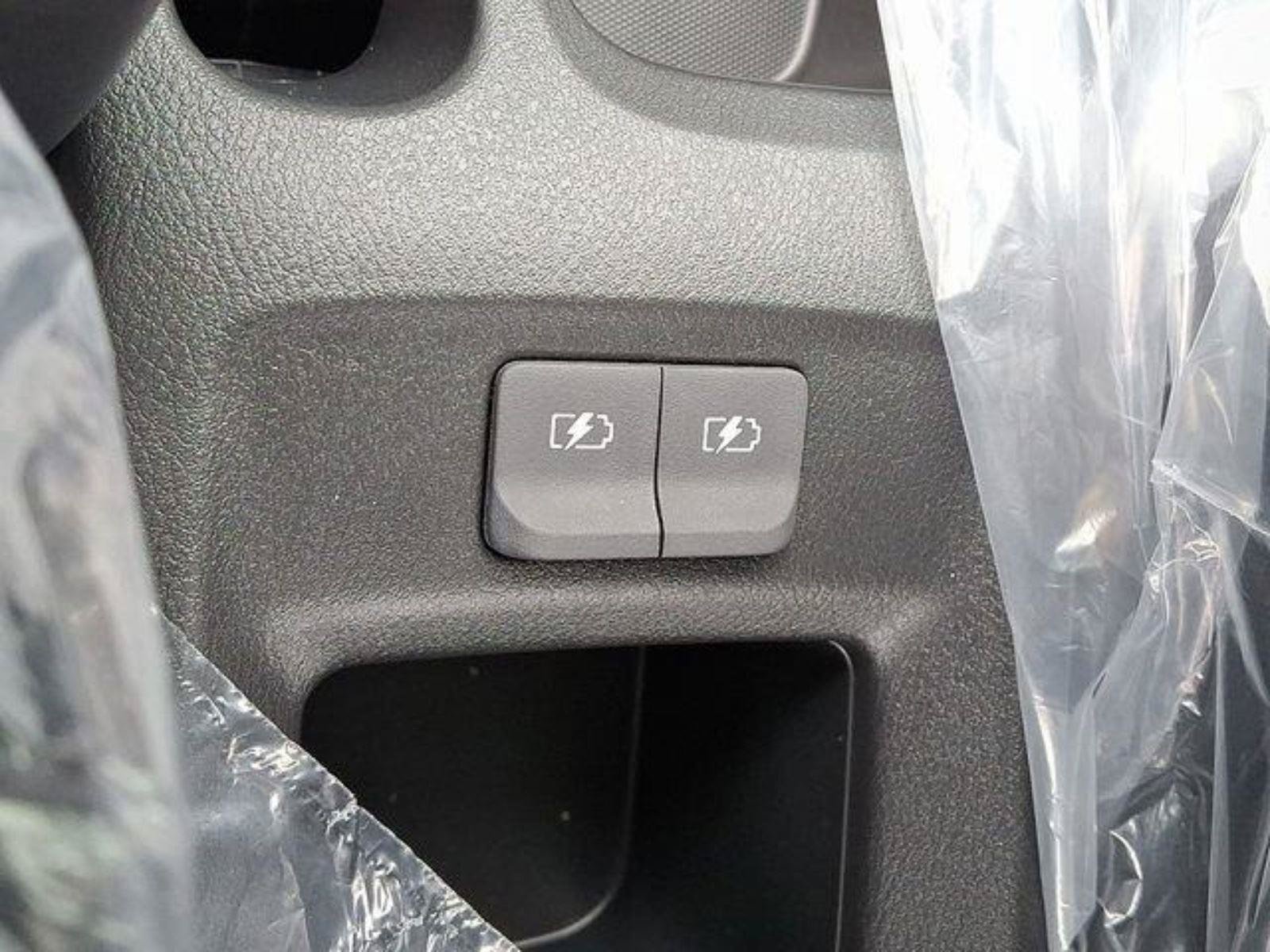 New 2025 Nissan Versa S w/ S Plus Package FWD image 16