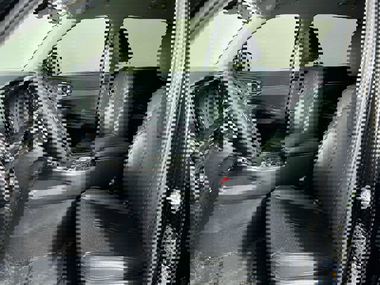 Used 2022 Kia Sorento S image 12